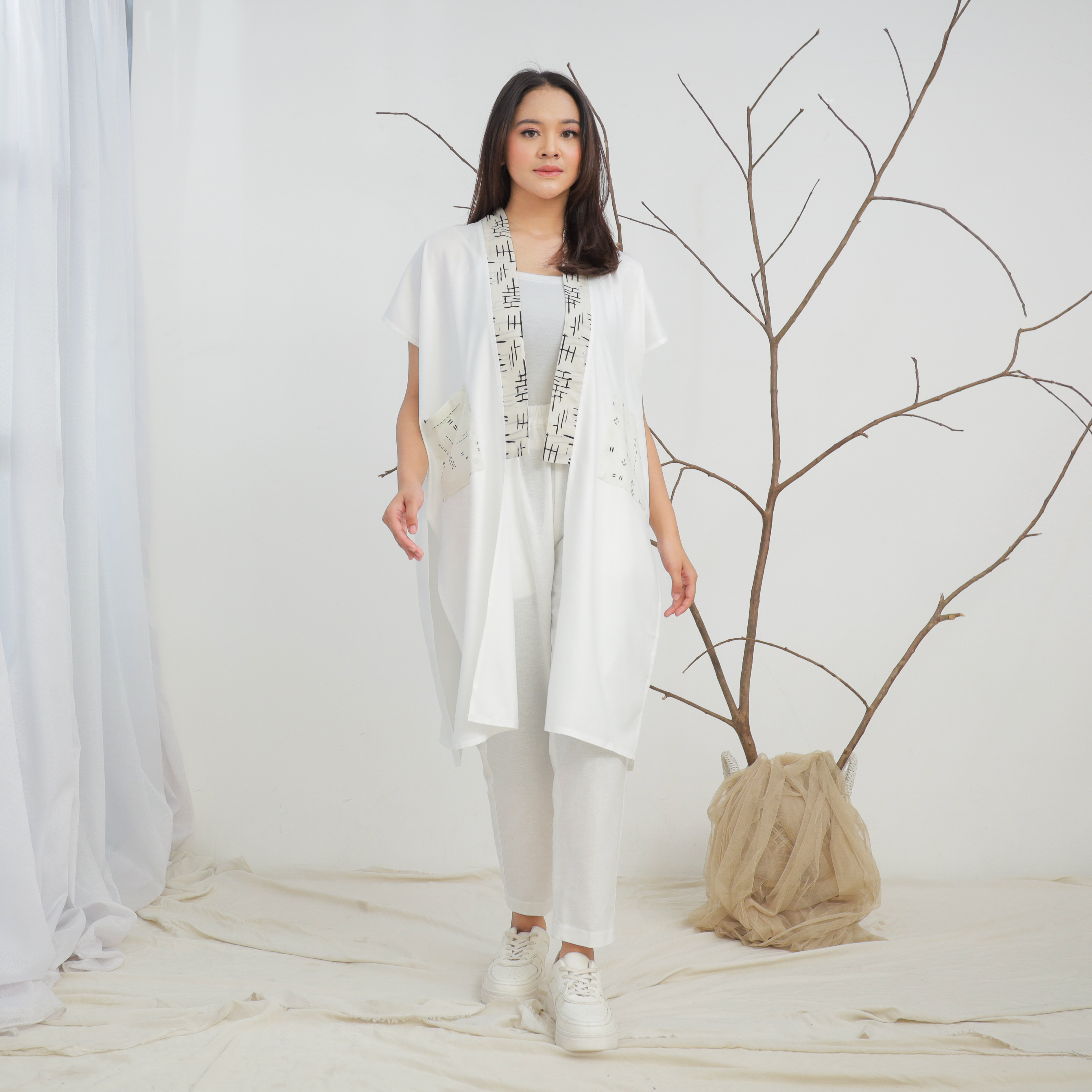 Okki - white