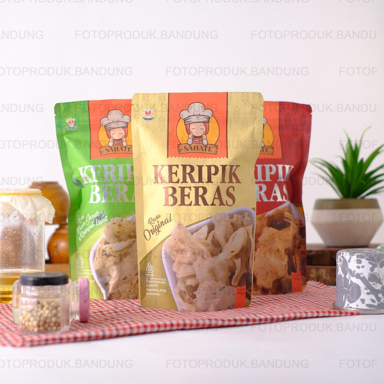 Keripik beras ( rice chips lokal)
