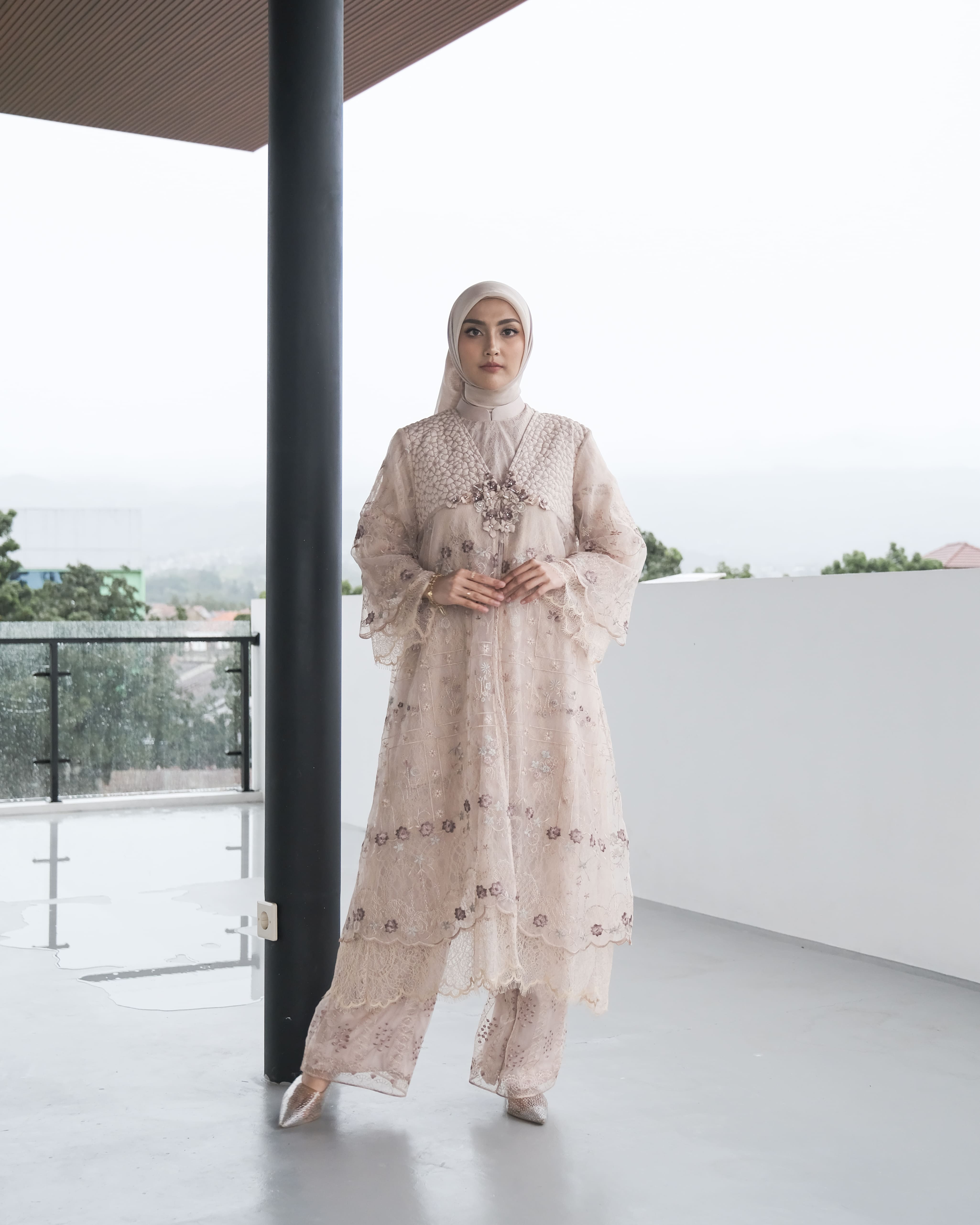 Rose Long Lace Nude